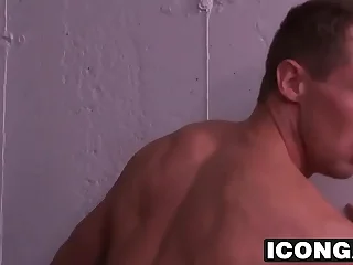 Musuclar DILF Jaxton Wheeler piercing this hunks asshole